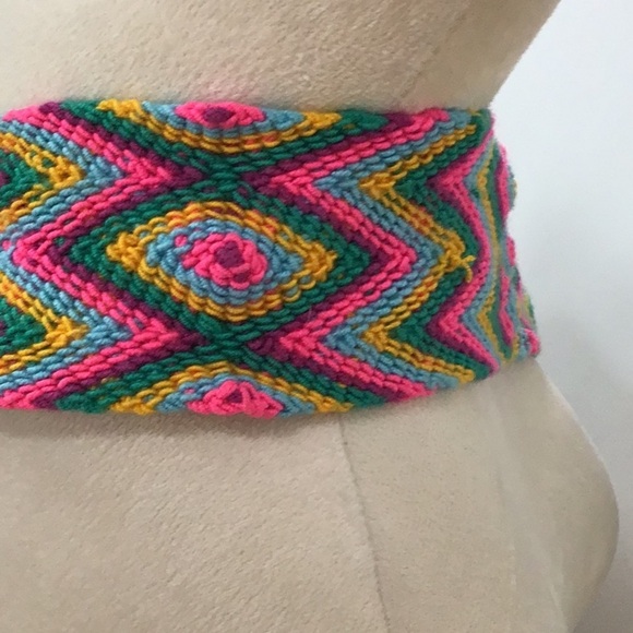 Handmade Wayuu Mochilla Green Bucket Bag - Picture 10 of 13